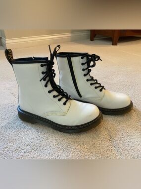 Dr. Martens 8053 Quad Platform White Leather Shoes Women’s 6 EU 37 NEW